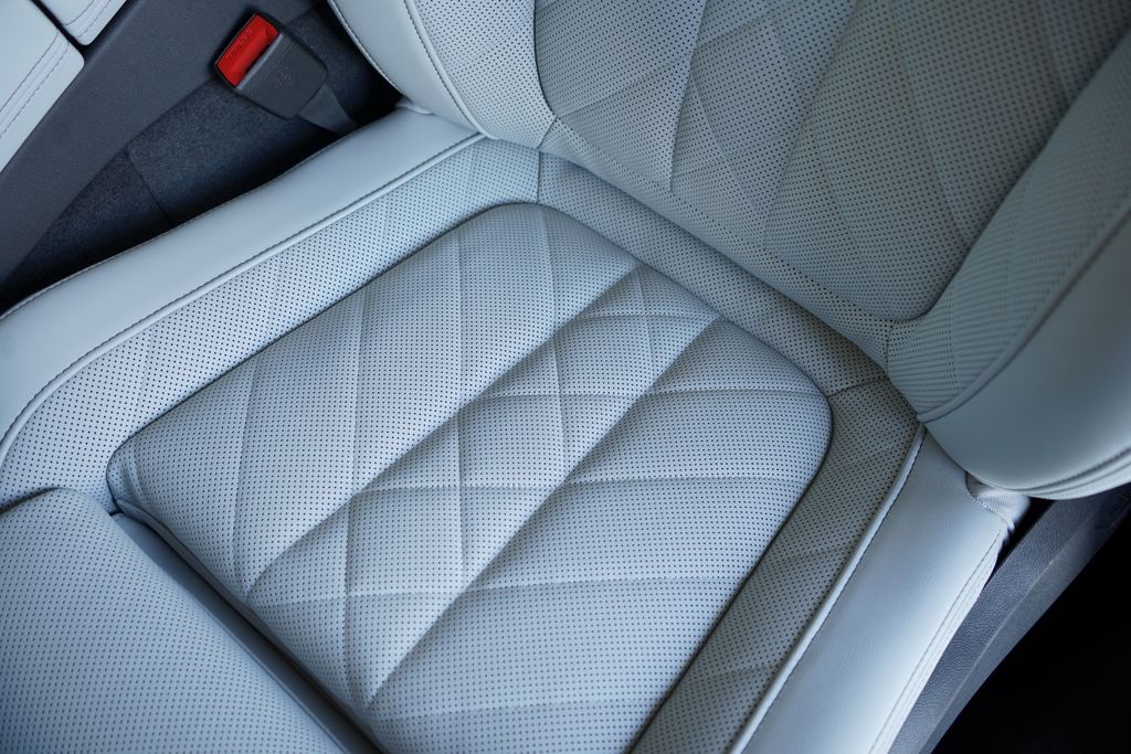 Thumbnail: 2026 BMW X5 - 12