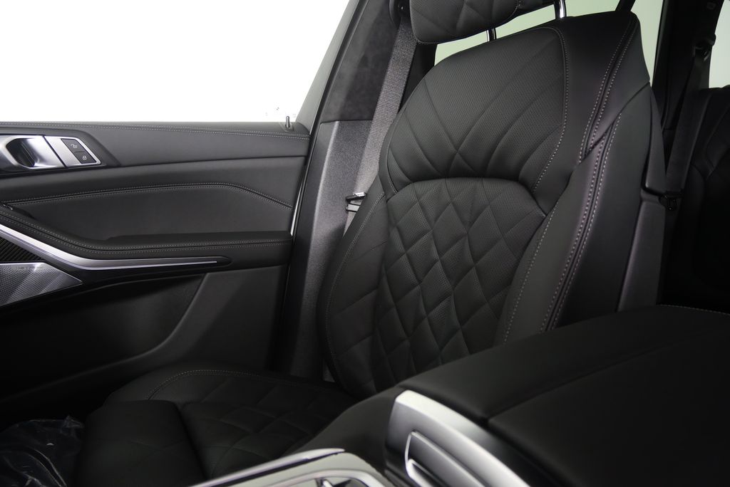 Thumbnail: 2026 BMW X5 - 23