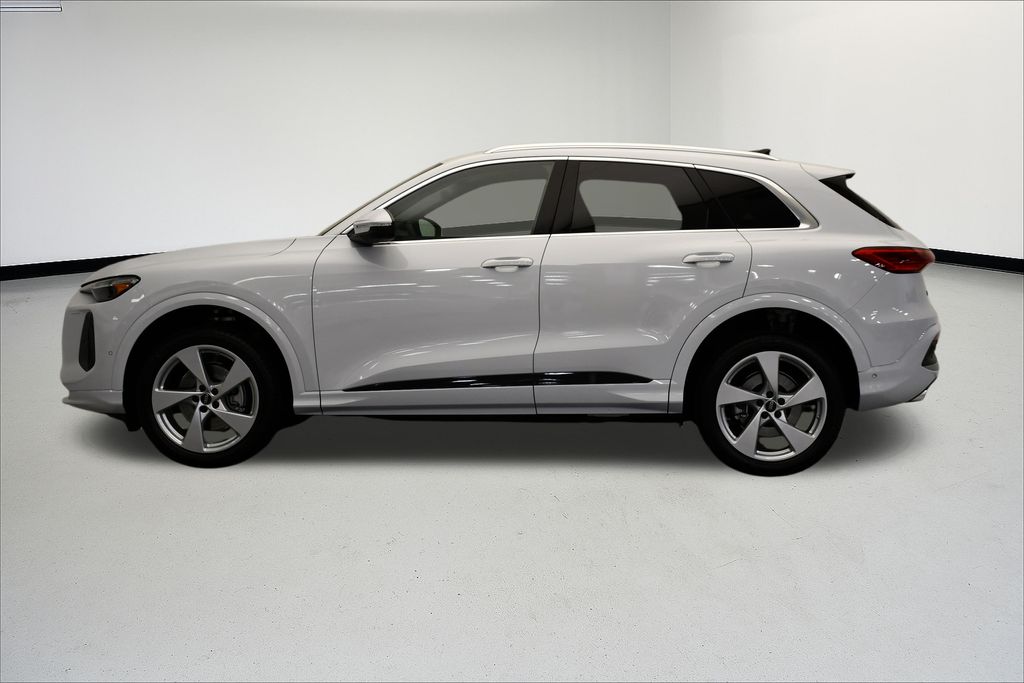 Thumbnail: 2025 Audi Q5 - 2