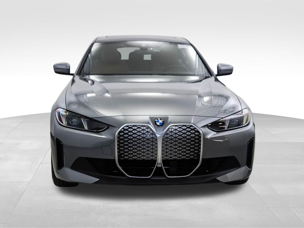 Thumbnail: 2026 BMW i4 - 8