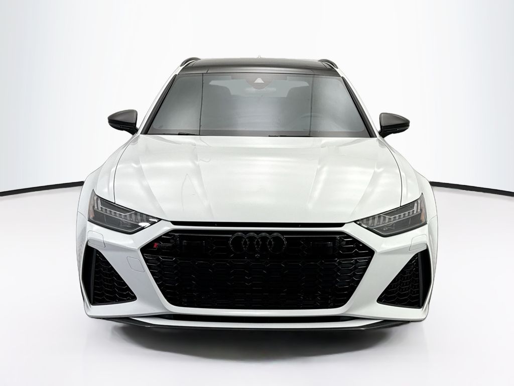Thumbnail: 2025 Audi RS 6 - 10