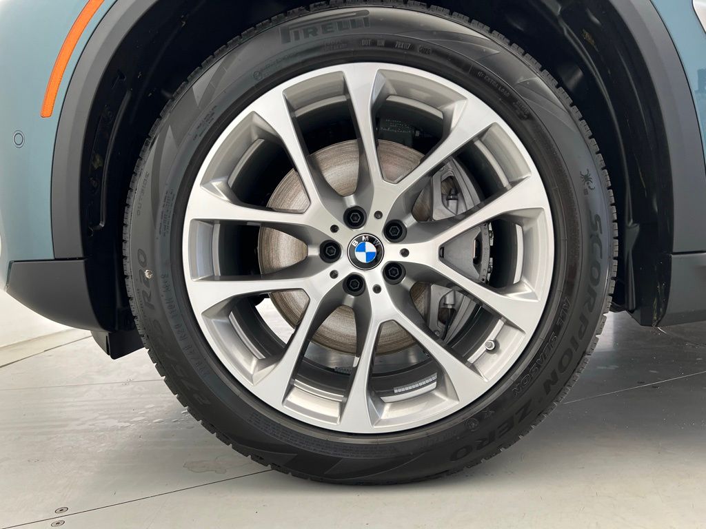 Thumbnail: 2026 BMW X5 - 23