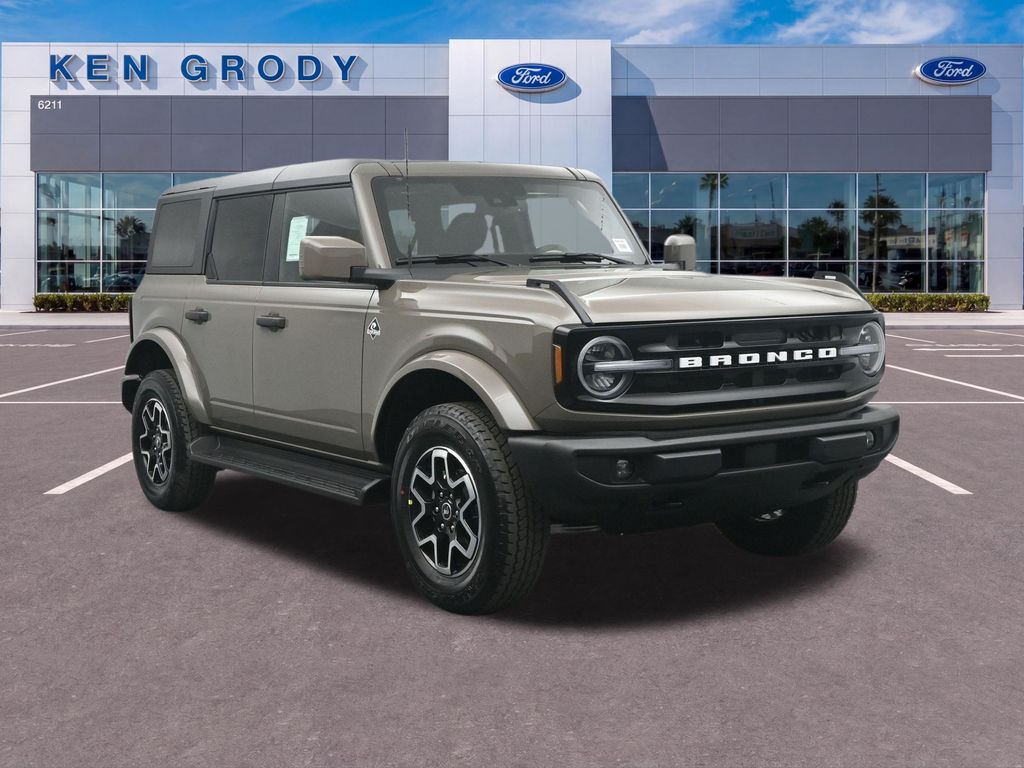 Gray 2026 Ford Bronco SUV / Crossover Four-Wheel Drive Automatic