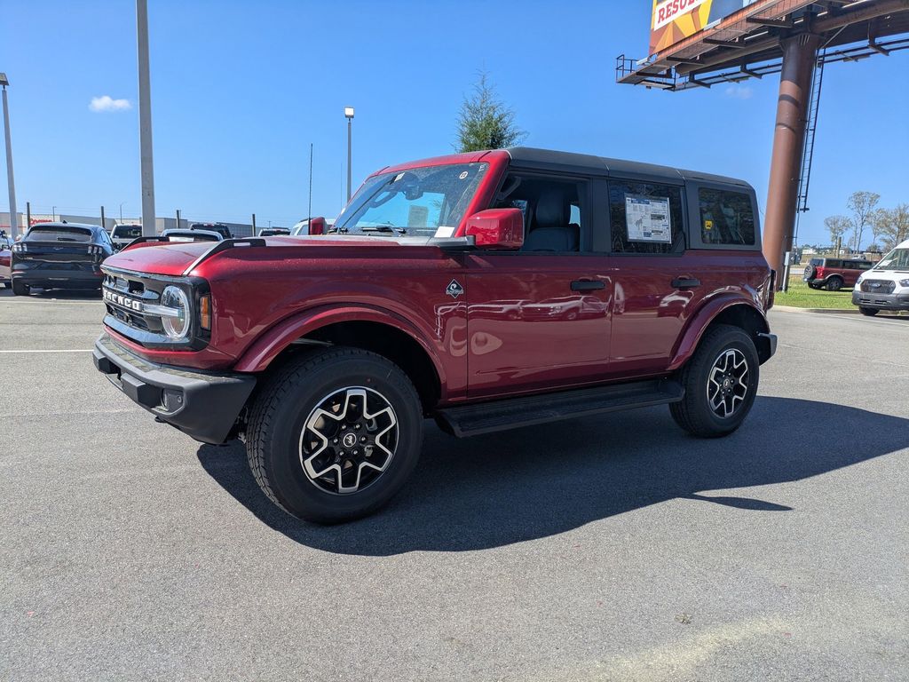 2026 Ford Bronco Outer Banks