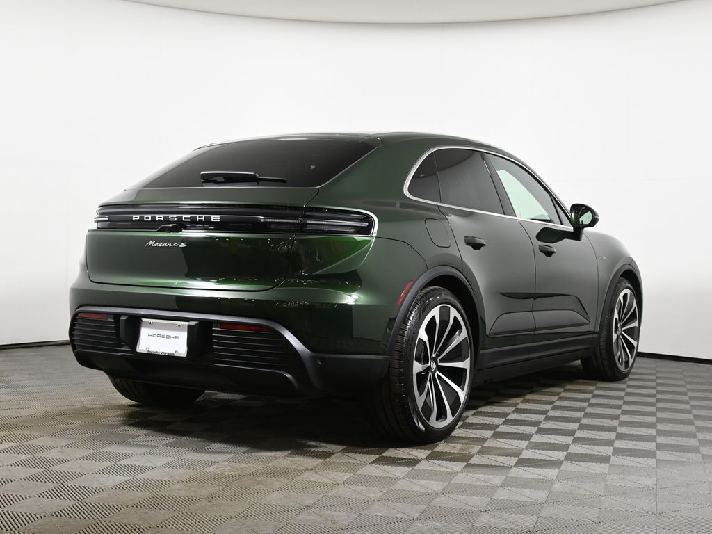 Thumbnail: 2025 Porsche Macan - 7