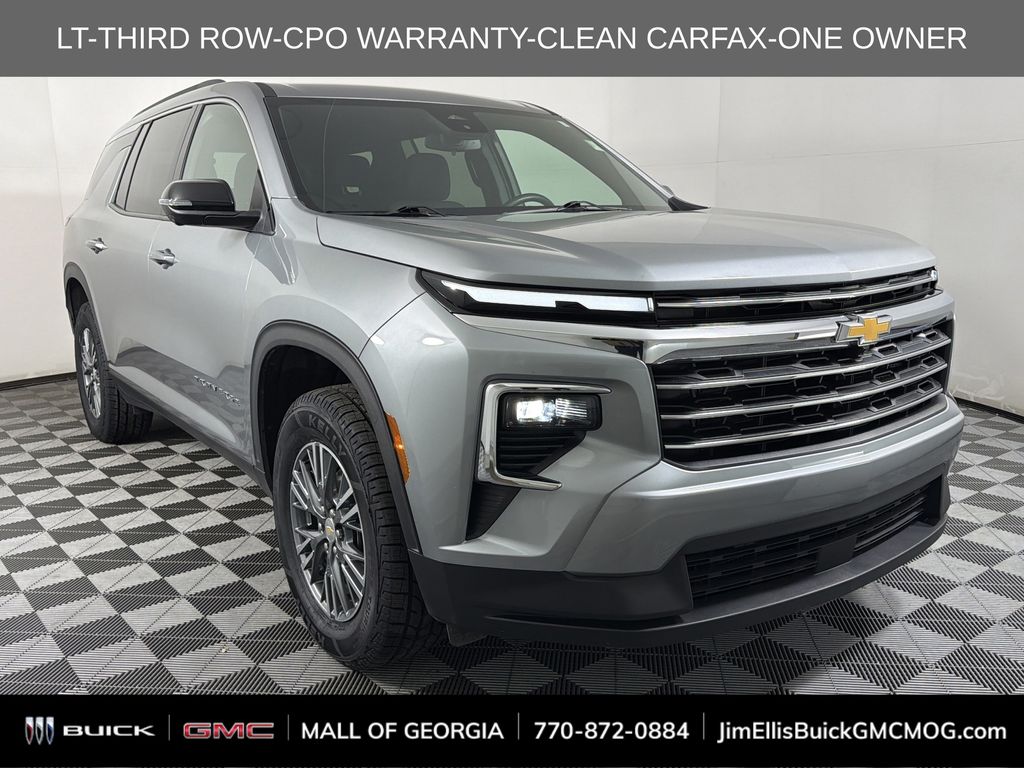 used 2024 Chevrolet Traverse car, priced at $31,900