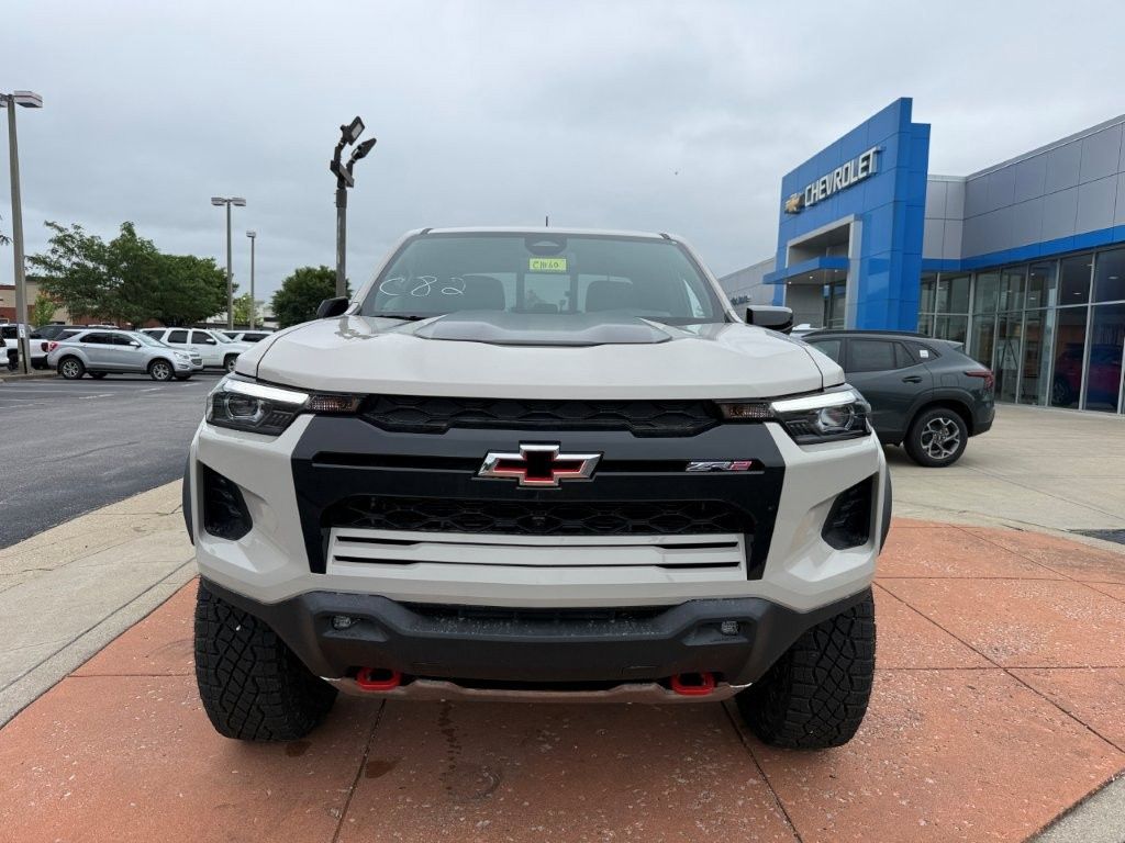View vehicle photo 2