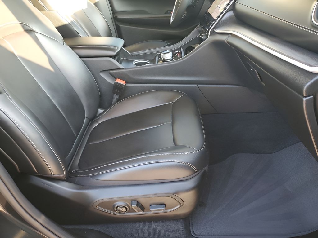 Used Car 2023 Jeep Grand Cherokee  Limited For Sale Under $30,000 In Austin, Texas