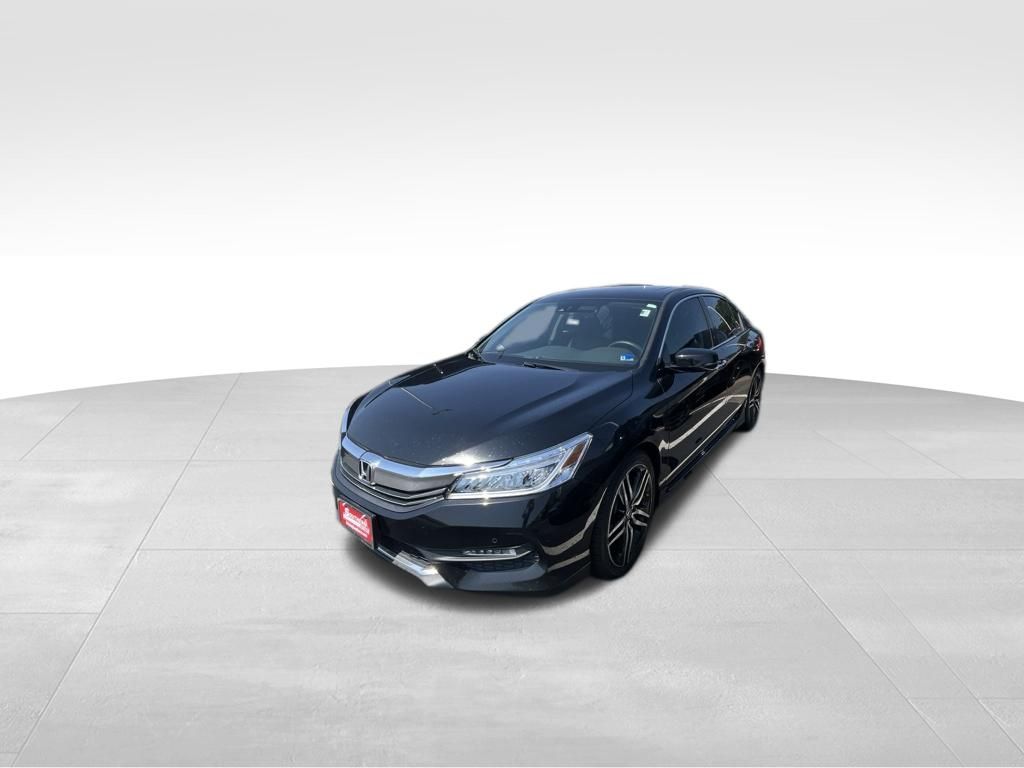 Used 2016 Black Honda Touring image 3