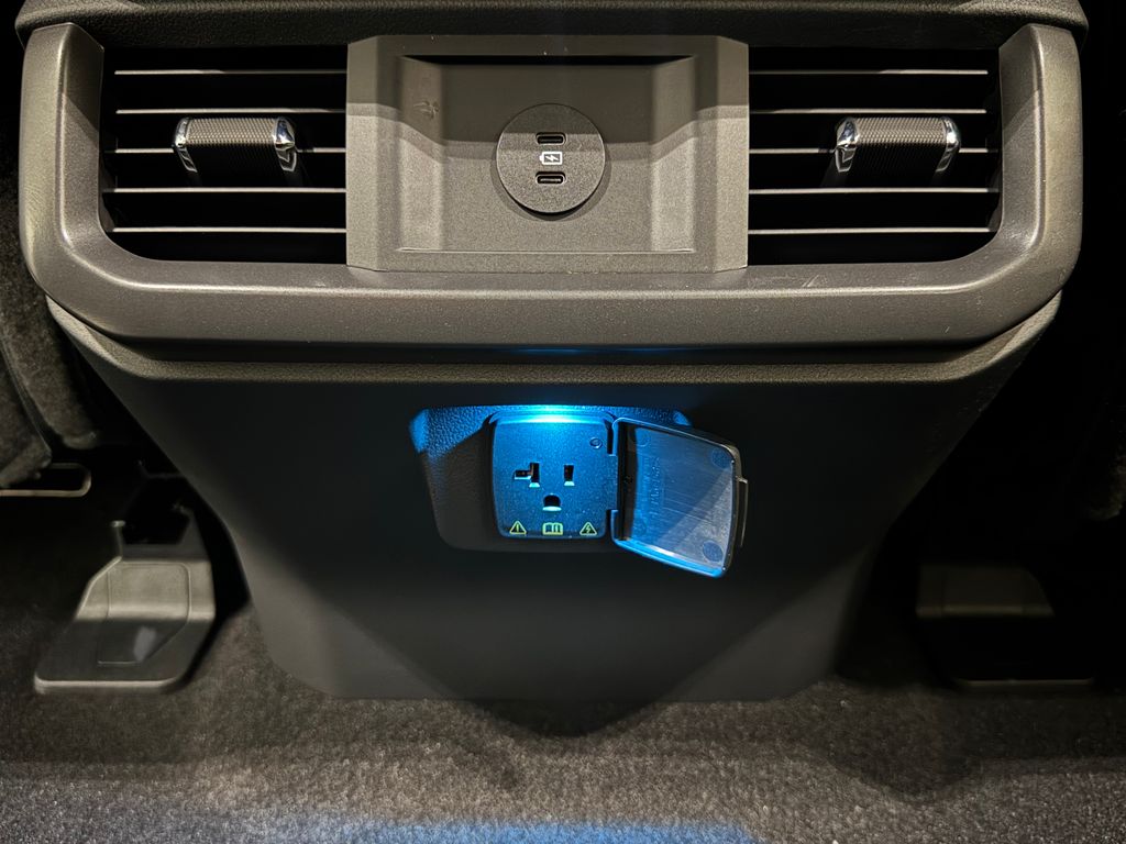 New 2026 White Ford Tremor image 31