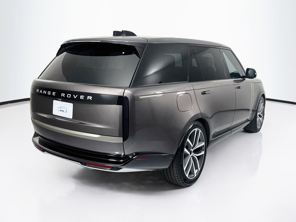 Thumbnail: 2026 Land Rover Range Rover - 5