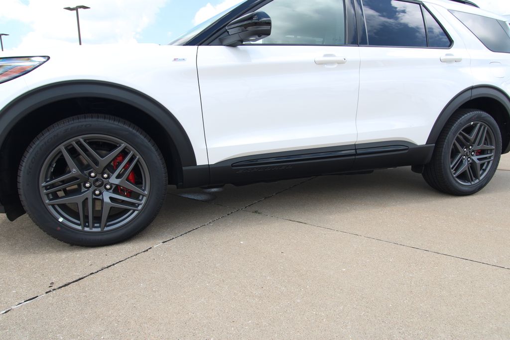 New 2026 Ford Explorer SUV