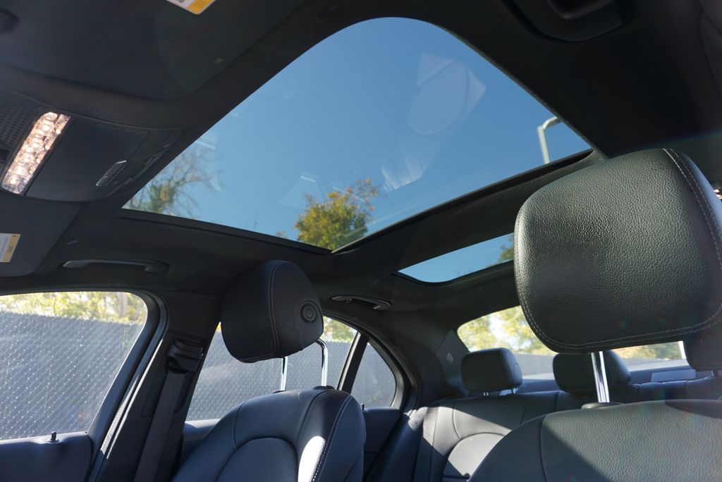 Thumbnail: 2021 Mercedes-Benz C-Class - 11