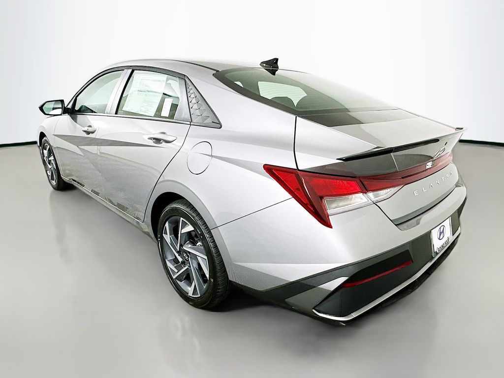 Thumbnail: 2025 Hyundai Elantra - 7