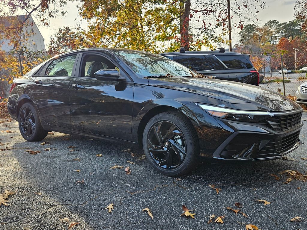 2026 Hyundai Elantra SEL's photo