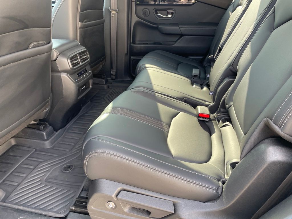 Used Car 2025 Honda Pilot  Ex-l For Sale Under $50,000 In Georgetown, Texas