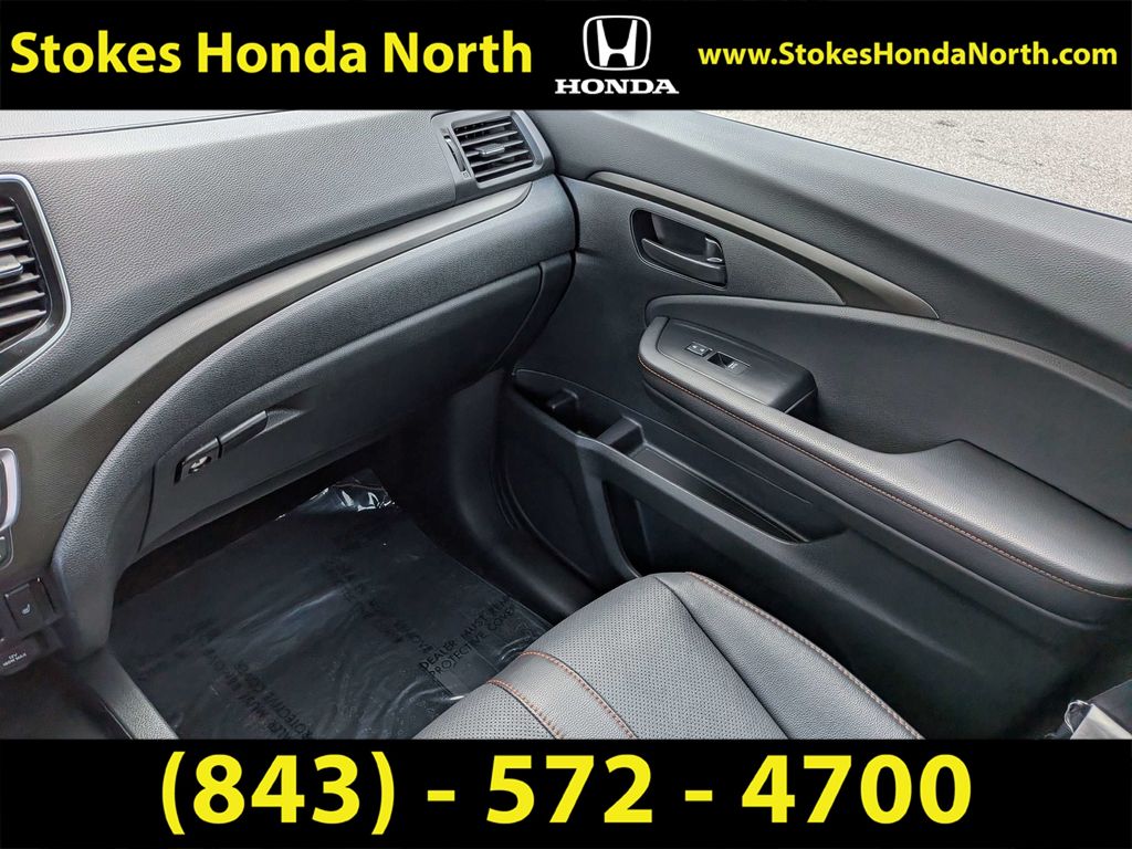 Used 2025 Honda Passport SUV