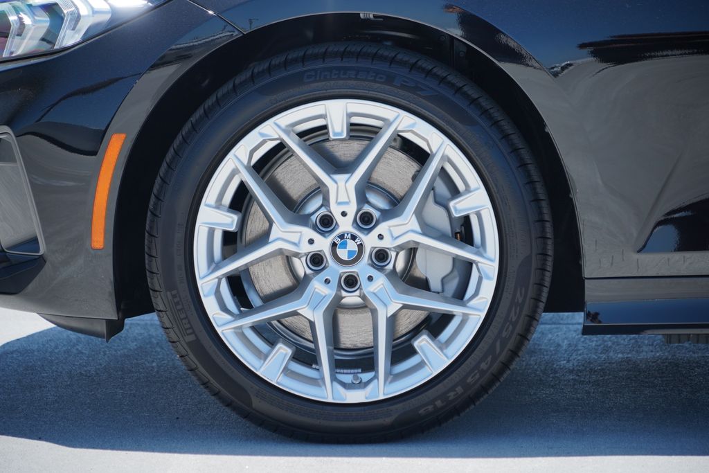 Thumbnail: 2026 BMW 3 Series - 5