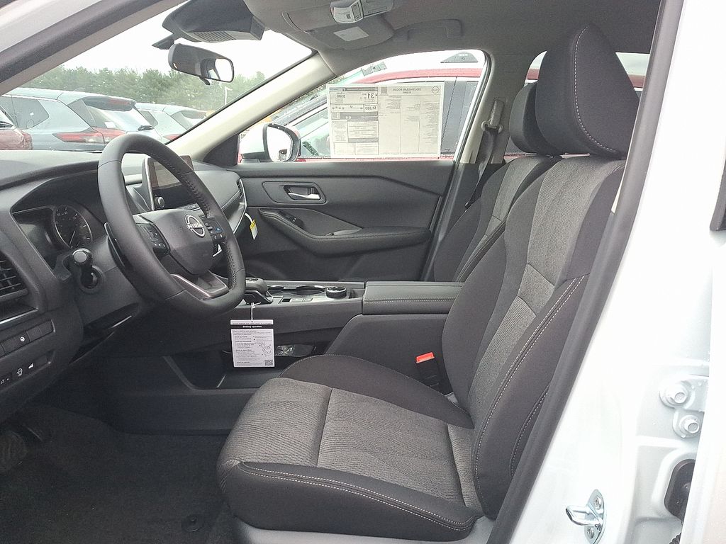 Thumbnail: 2026 Nissan Rogue - 6