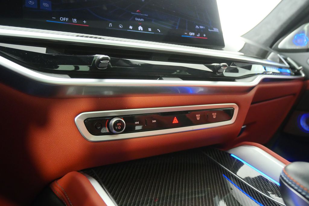 Thumbnail: 2025 BMW X6 - 27