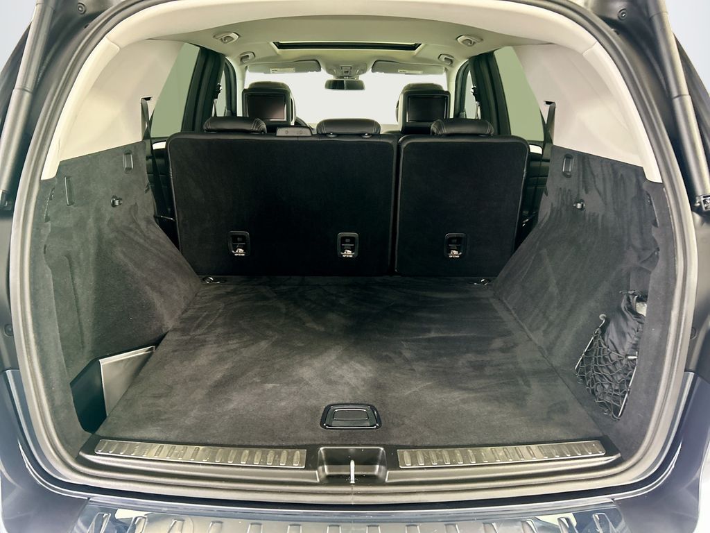 Thumbnail: 2012 Mercedes-Benz M-Class - 27
