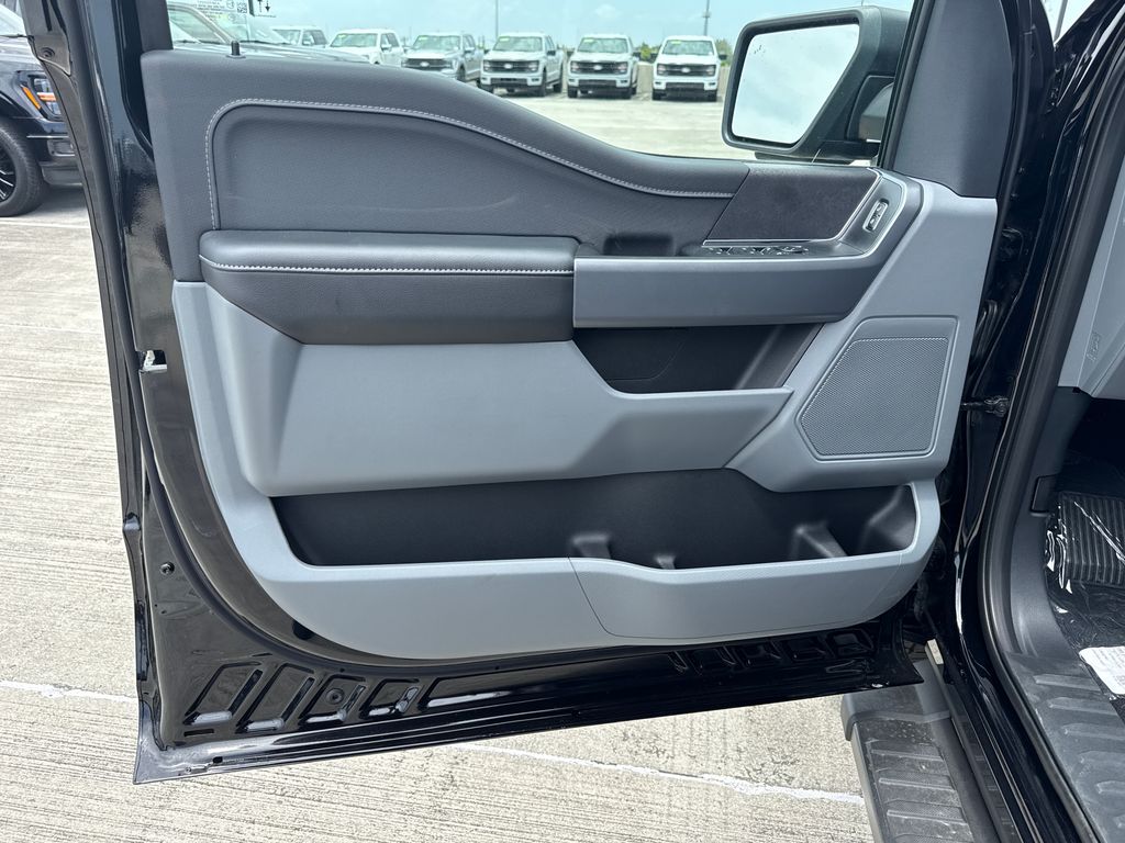 New 2026 Black Ford XLT image 19