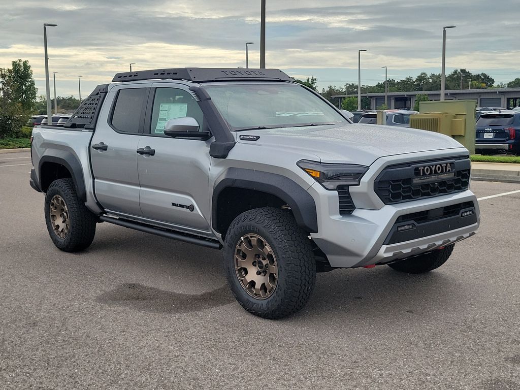 2025 Toyota Tacoma Trailhunter Double Cab photo 3