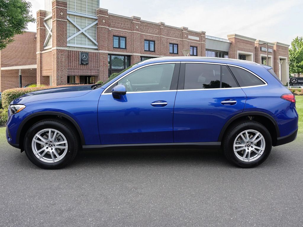 2025 Mercedes-Benz GLC 300 4