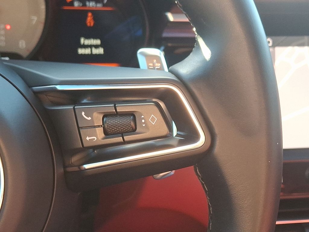 Thumbnail: 2024 Porsche Macan - 24