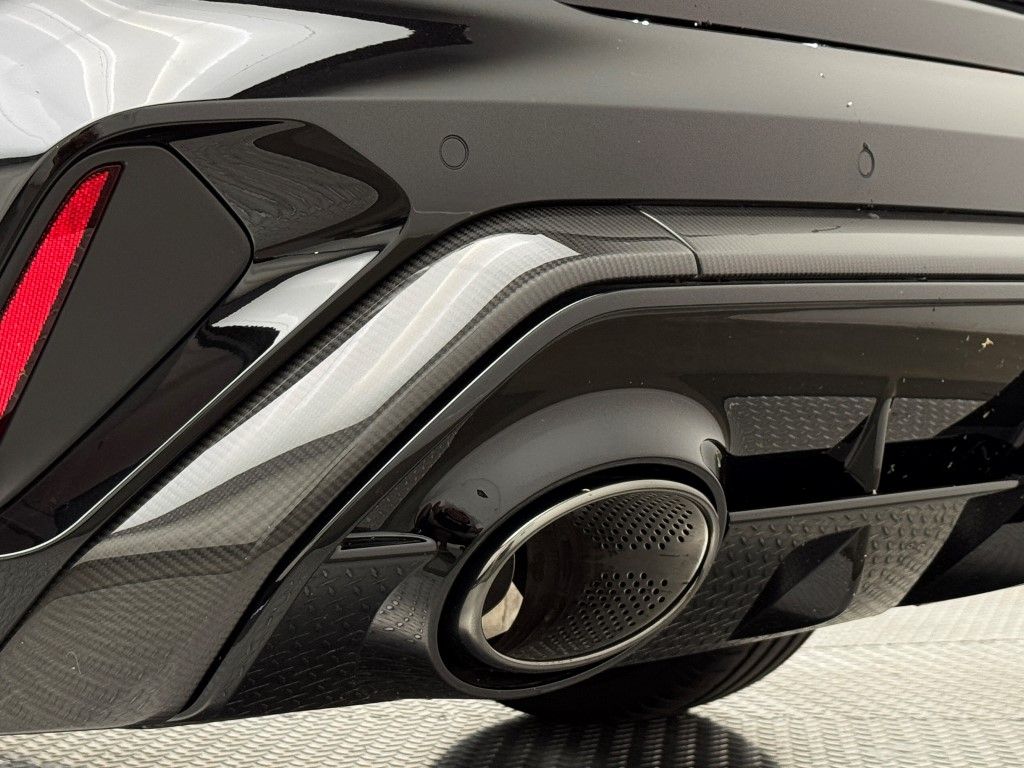 2025 Audi RS 3  8