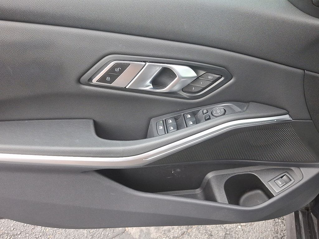 2022 BMW 3 Series 330i xDrive 13