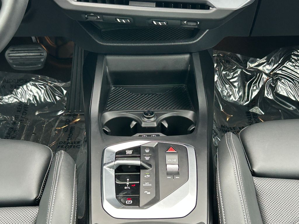 Thumbnail: 2025 BMW 2 Series - 27