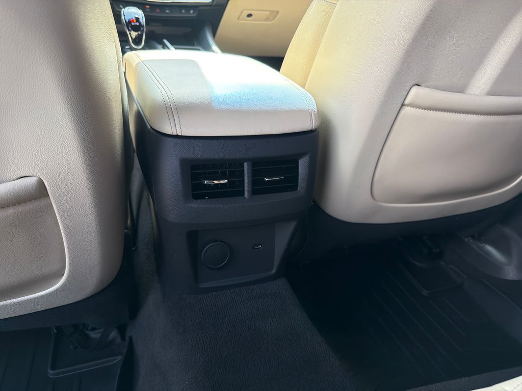 Used 2022 White Cadillac Premium Luxury image 34