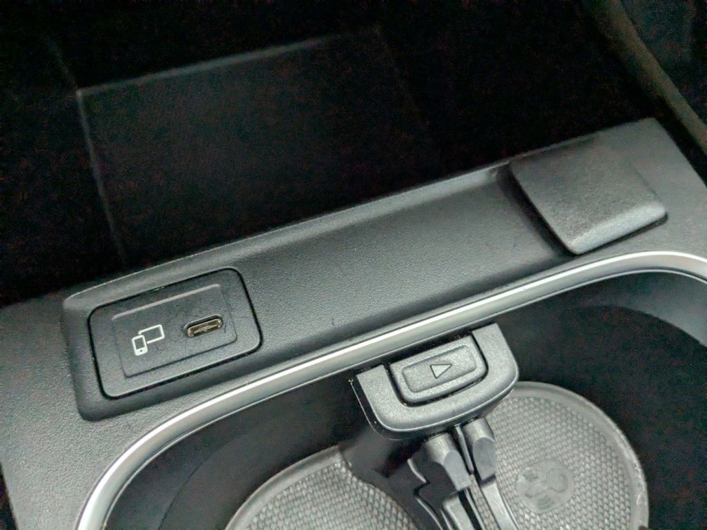 2022 Mercedes-Benz A 220 4MATIC