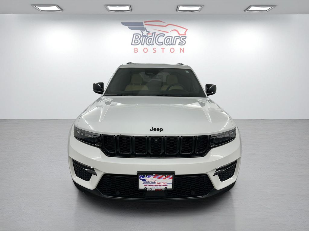 used 2022 Jeep Grand Cherokee car, priced at $25,985