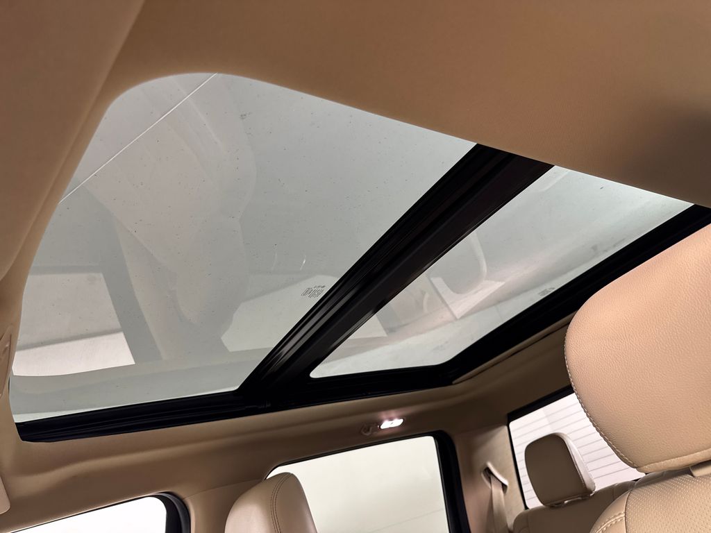 Used 2018 Black Ford Lariat image 10