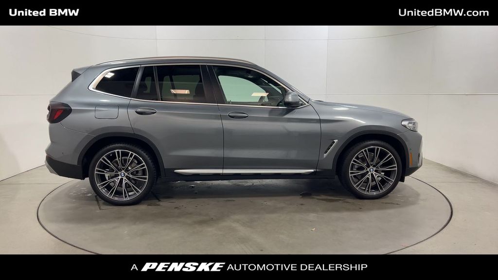 Thumbnail: 2024 BMW X3 - 9