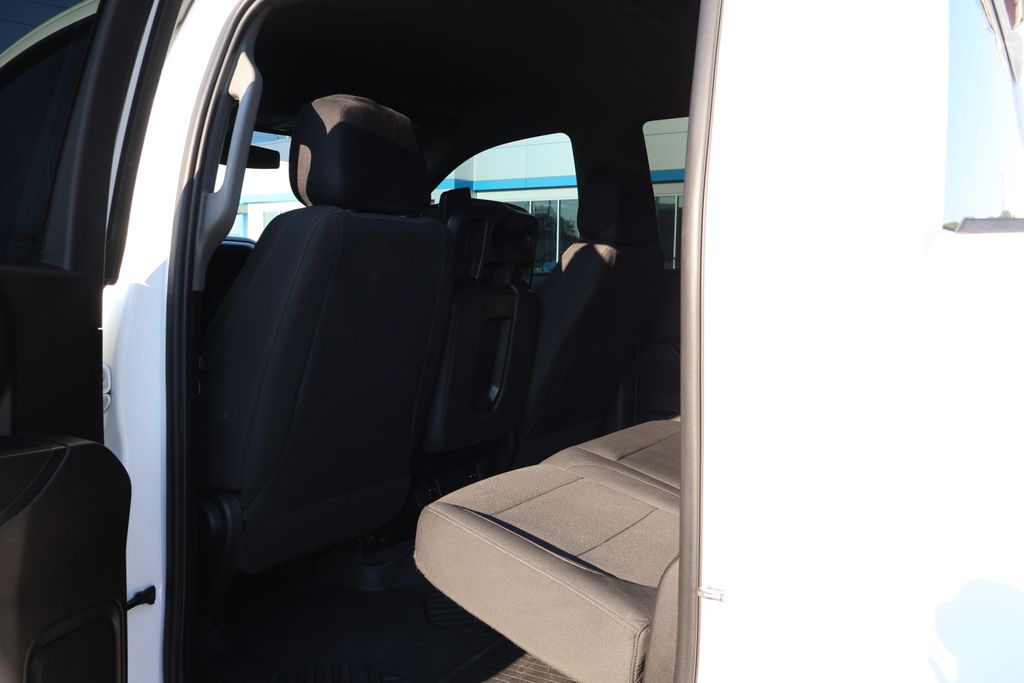 Thumbnail: 2021 Chevrolet Silverado 1500 - 29