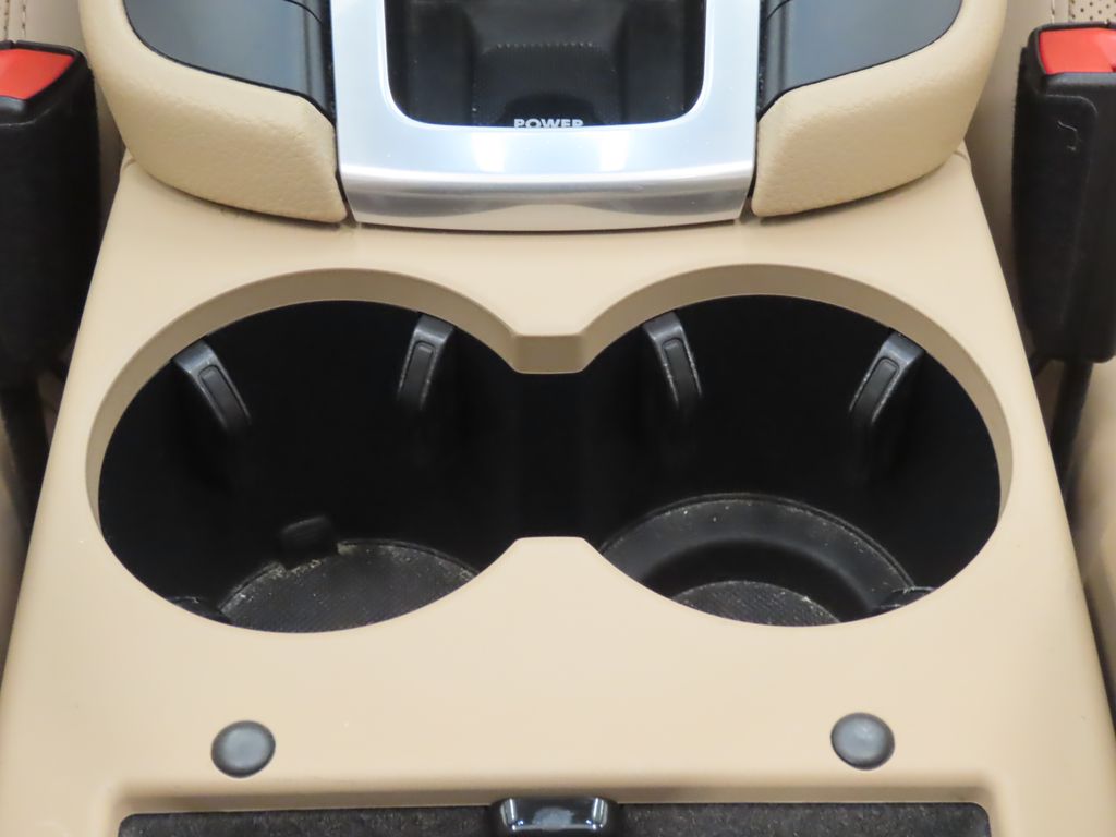 Thumbnail: 2021 Porsche Macan - 29