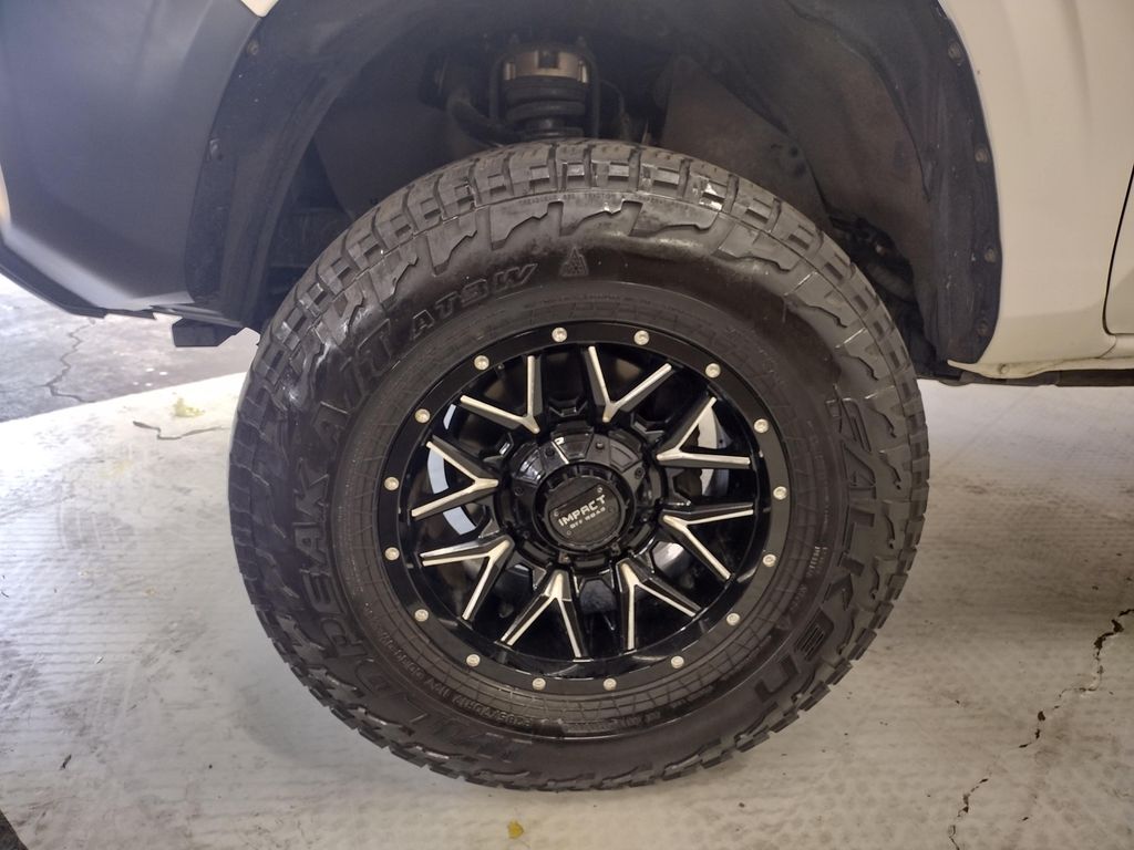 2022 Toyota Tacoma SR