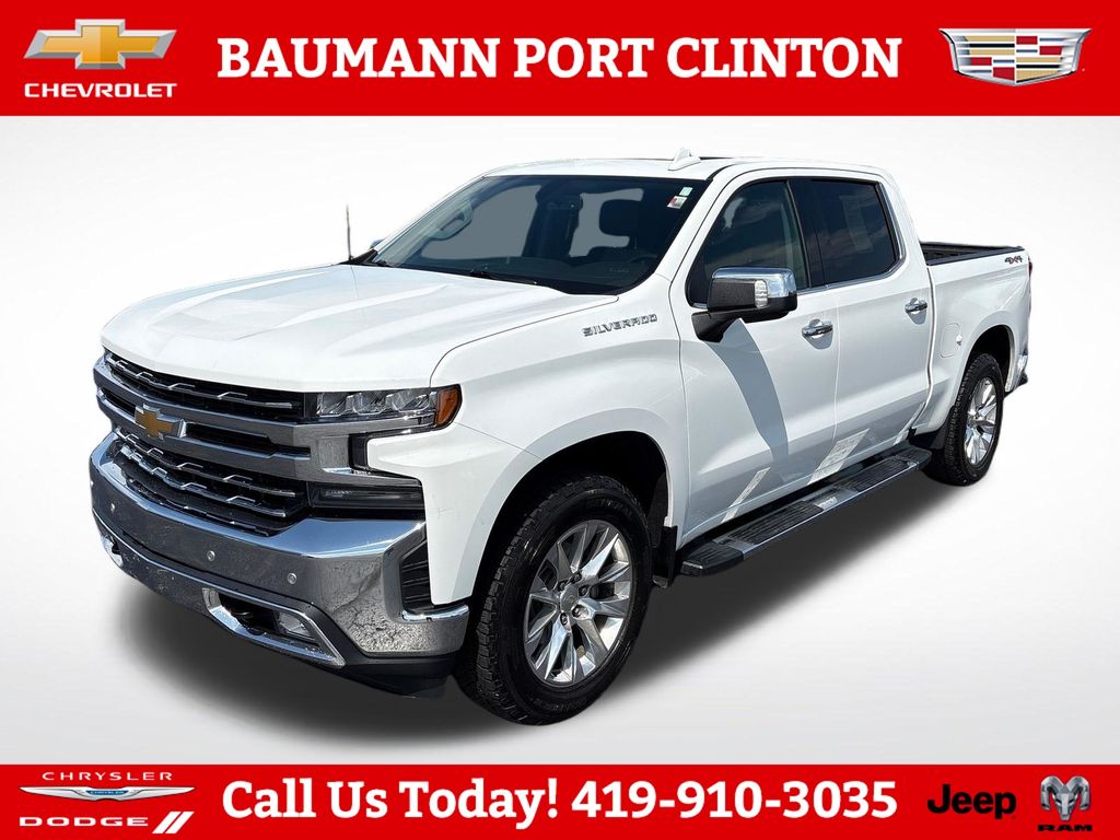 Summit White 2019 Chevrolet Silverado 1500 Pickup Truck Four-Wheel Drive 8-Speed Automatic