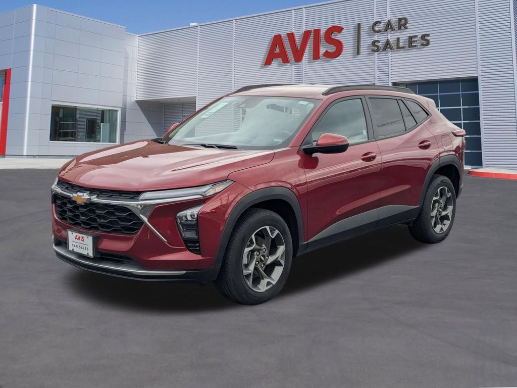 2025 Chevrolet Trax LT FWD