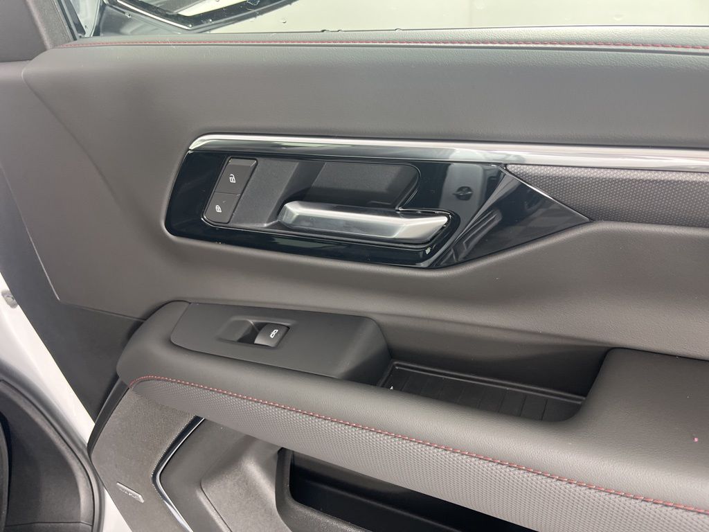 Thumbnail: 2026 Chevrolet Tahoe - 21