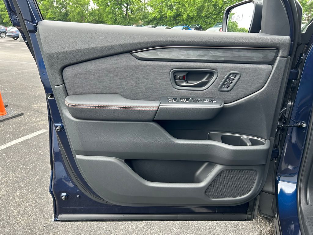 Thumbnail: 2026 Honda Passport - 19