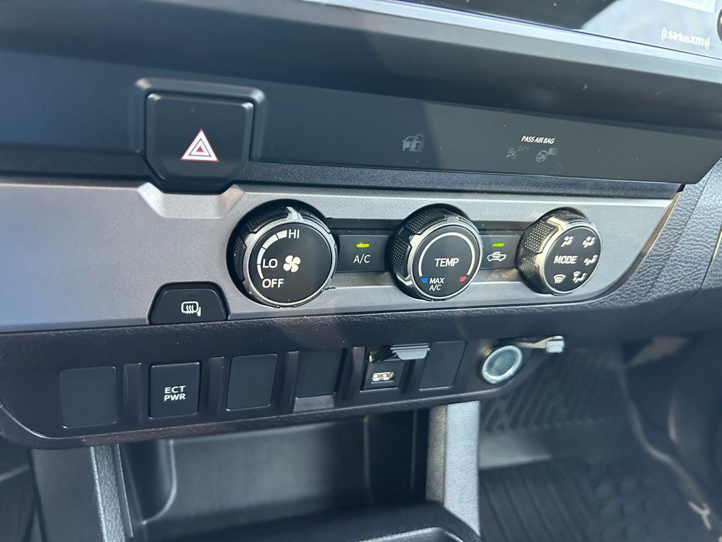 Thumbnail: 2021 Toyota Tacoma - 24
