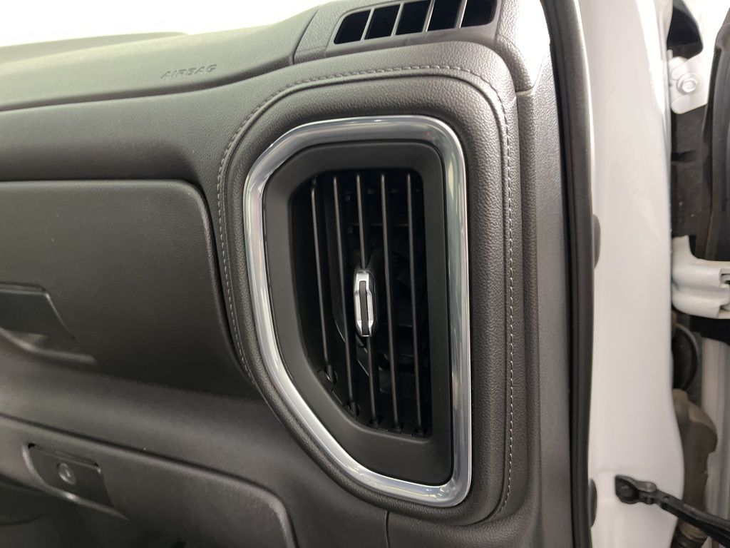Thumbnail: 2021 Chevrolet Silverado 1500 - 19