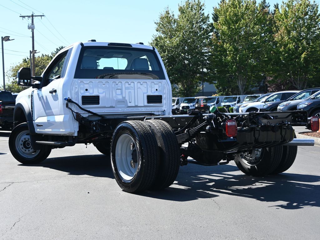 2025 Ford F-550 Chassis XL