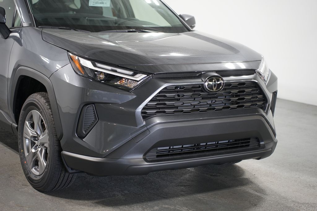 Thumbnail: 2025 Toyota RAV4 - 4