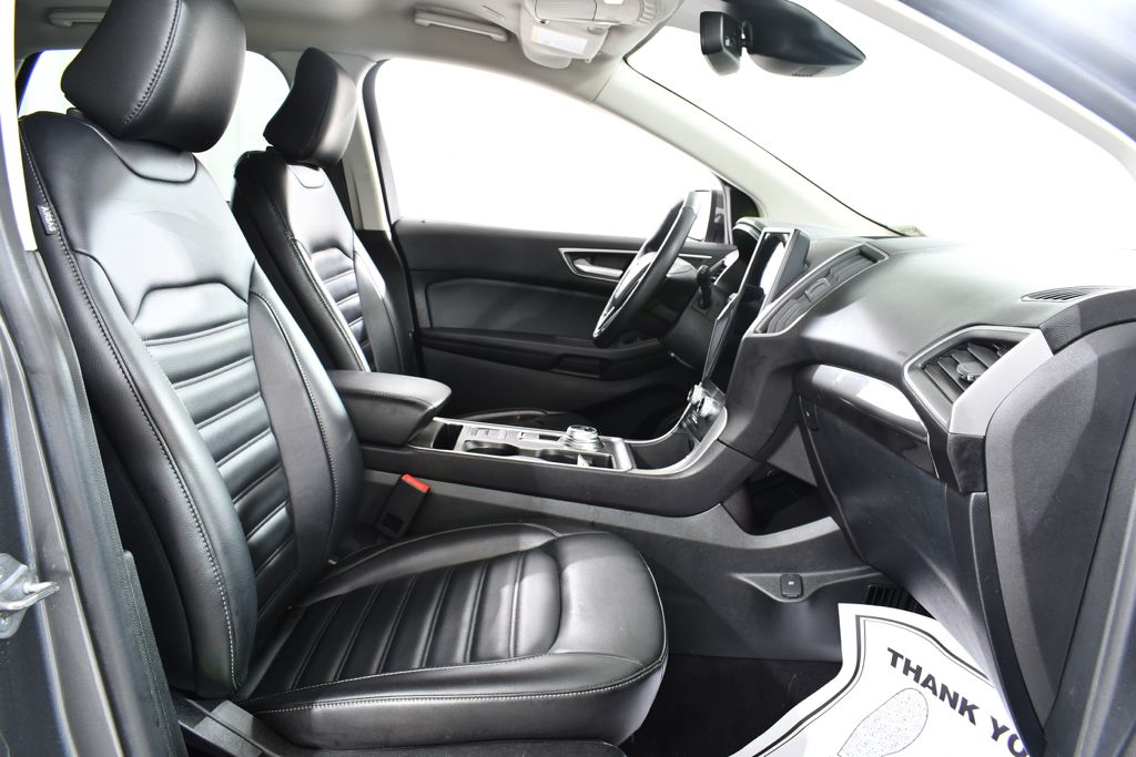 Used 2023 Gray Ford SEL image 10