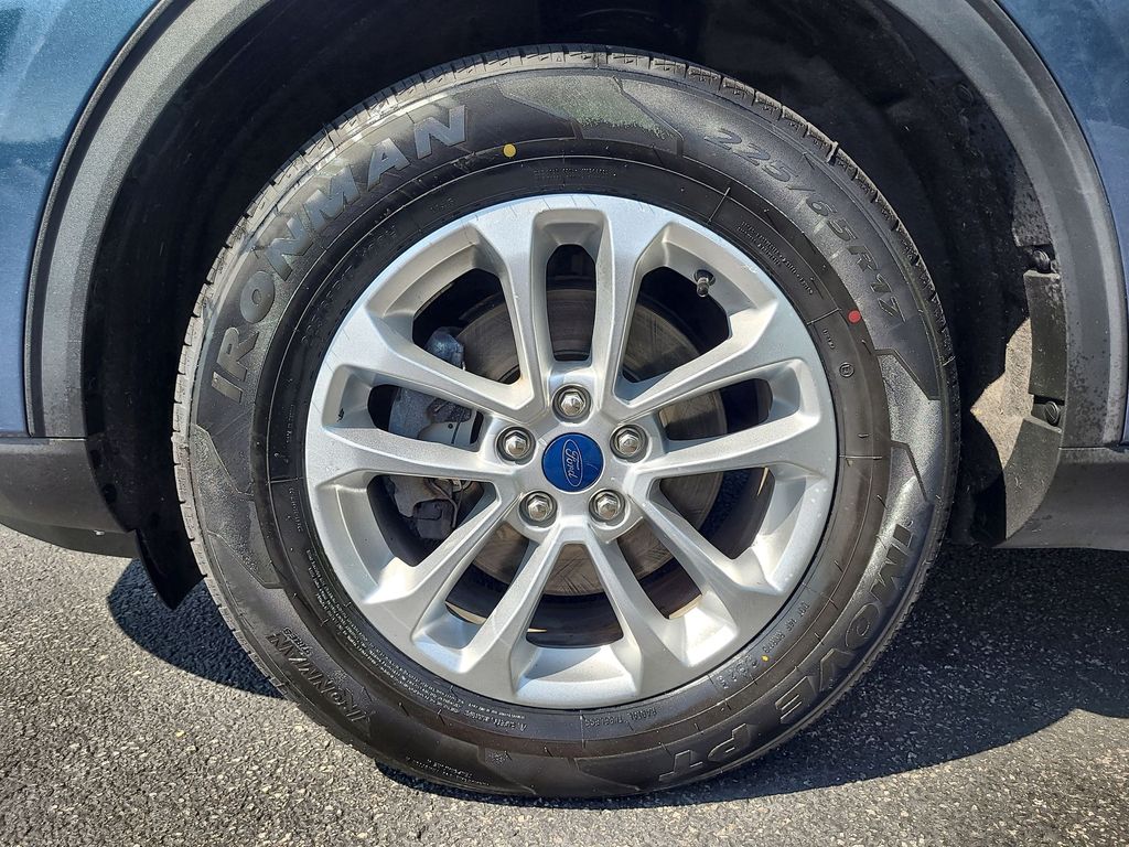 2020 Ford Escape SE 10